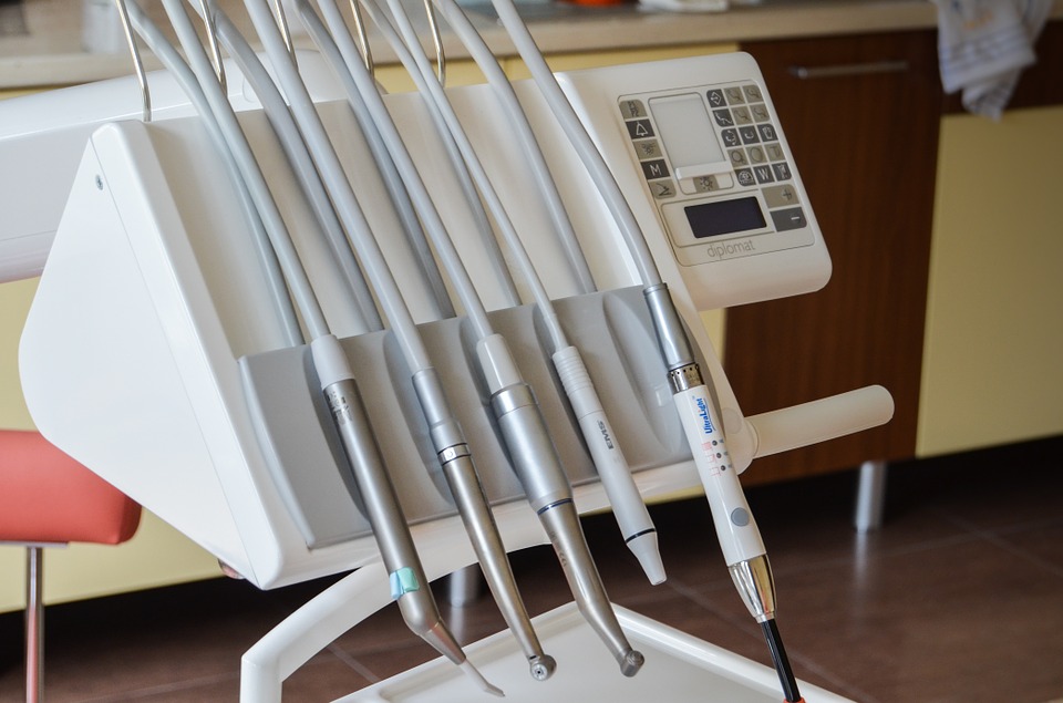 Which Are The Top Benefits Of Dental Cleaning Services?